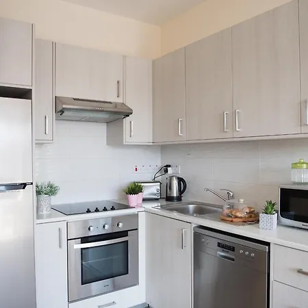 Mythical Sands Apartment *