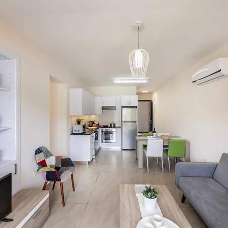 Mythical Sands Apartment *